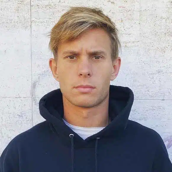 Why is Pasha Petkuns so Famous? His Age, Height, GF, Net Worth