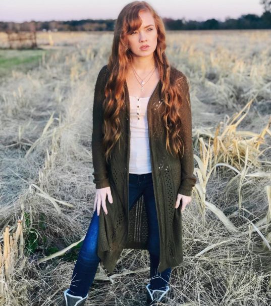 Holly Bonney (Actress) Wiki, Biography, Age, Boyfriend, Family, Facts and More